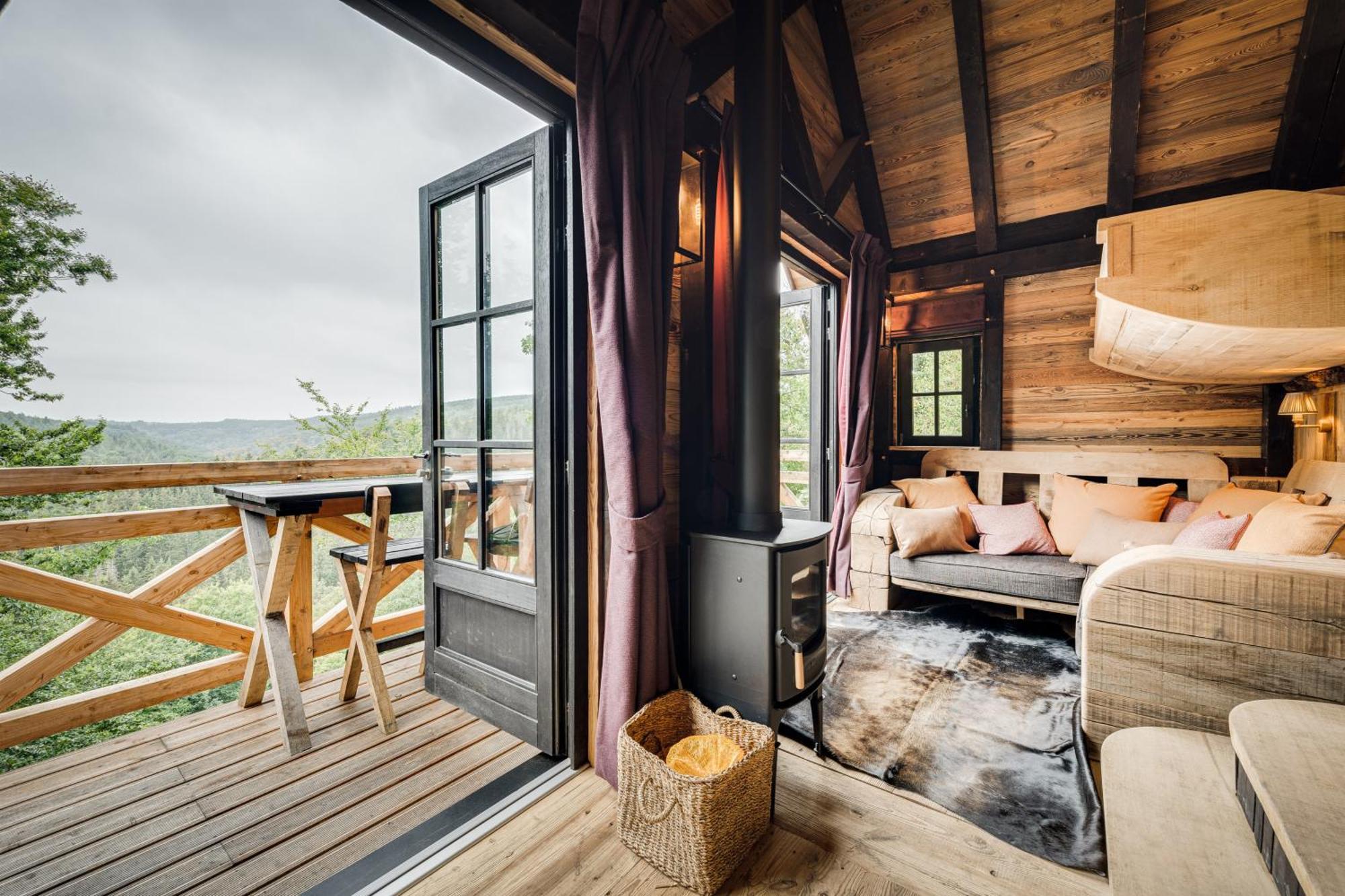 Les Cabanes De Rensiwez Mabompre Exteriér fotografie